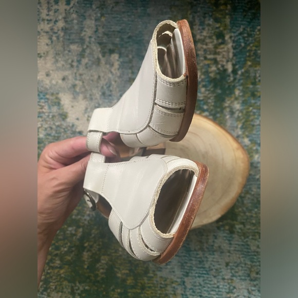 Vintage 90s Y2K Nordstrom cream open leather ankle strap cage sandals, size 7M - Picture 7 of 12